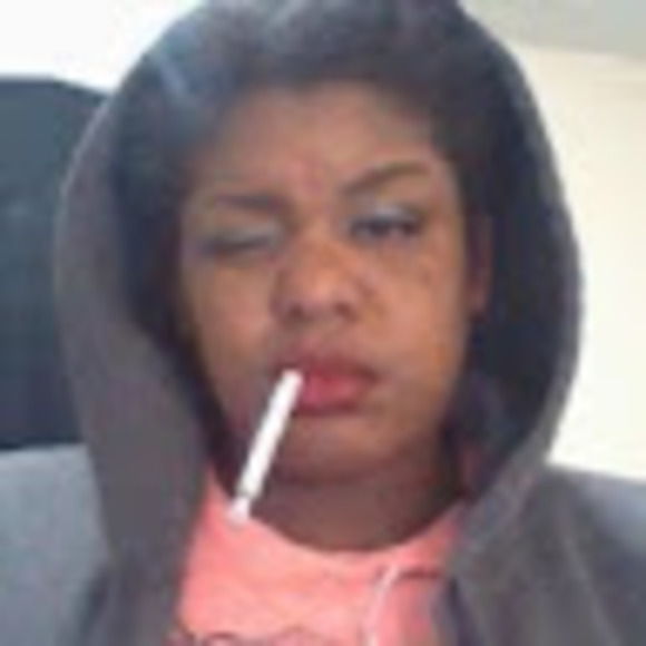 Meet your Posher, Monica - Picture 1 of 1